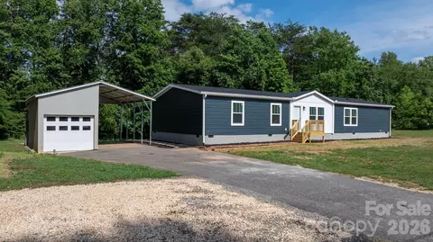 4960 Berkley St, Morganton, NC 28655