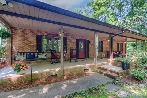 6806 Davis Rd, Waxhaw, NC 28173