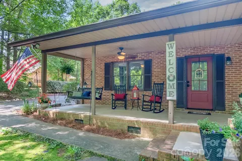 6806 Davis Rd, Waxhaw, NC 28173