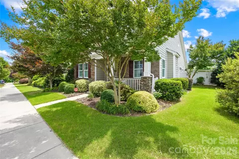 Exterior - 14004 Helen Benson Blvd, Davidson, NC 28036 photo 2 of 7