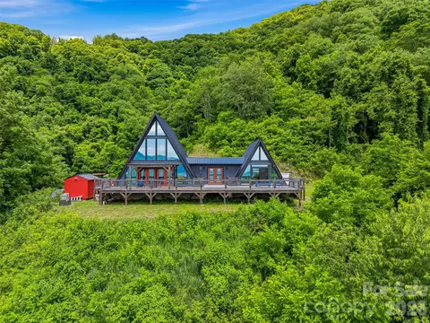 1877 Wilson Cove Rd, Canton, NC 28716
