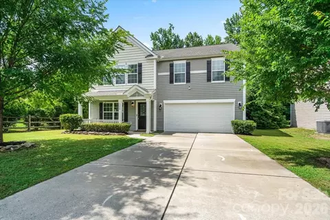 5229 Hawkins Meadow Ct, Charlotte, NC 28213