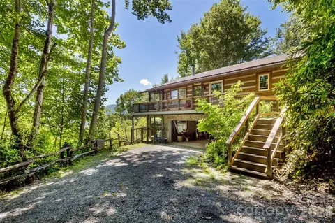 1059 Setzer Cove Rd, Maggie Valley, NC 28751