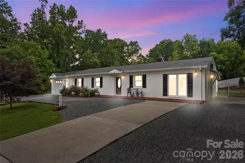 342 West Ave, Troutman, NC 28166