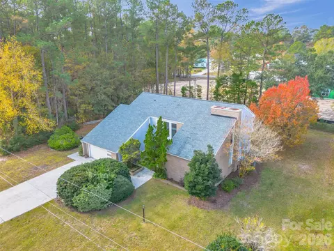 1021 Parkwood Ne Dr NE, Leland, NC 28451