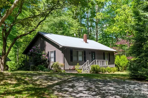 60 Virgels Mountain Rd, Burnsville, NC 28714