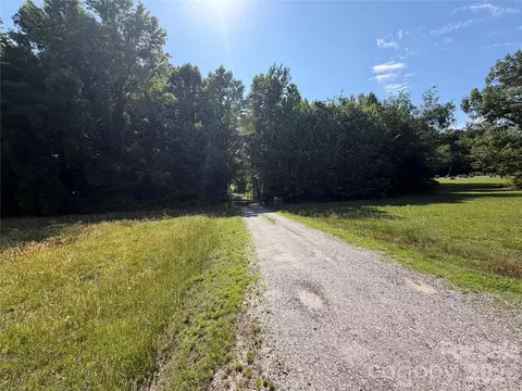 766 Shiloh Rd, Statesville, NC 28677