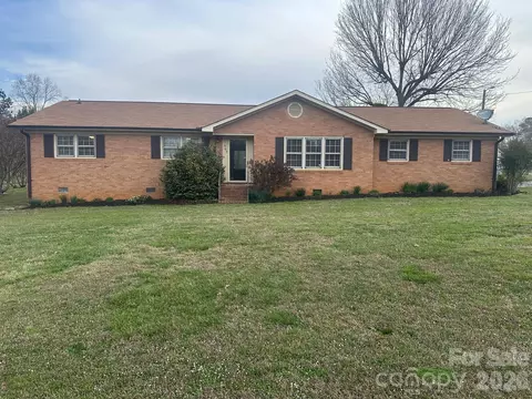 505 Highway 11 E Hwy E, Chesnee, SC 29323