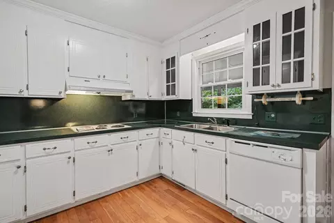 Kitchen - 11980 Flowes Store Rd, Midland, NC 28107 photo 3 of 4