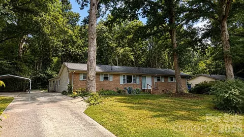117 Robinson Ave, Matthews, NC 28104