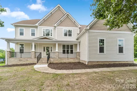 1047 Hearth Sw Ln SW, Concord, NC 28025