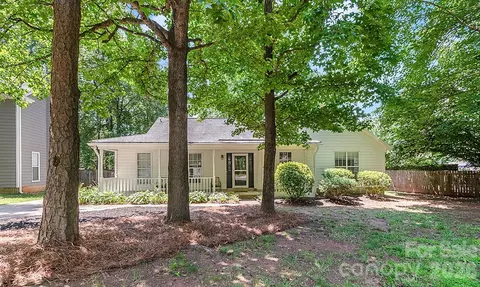 13615 Wildiris Ct, Pineville, NC 28134