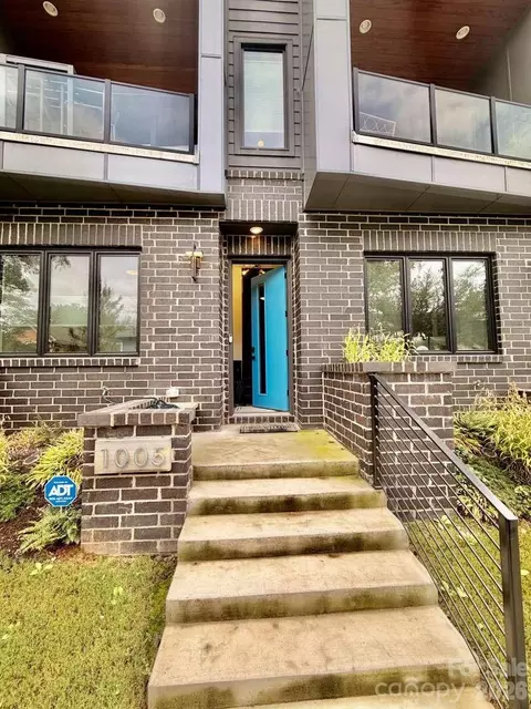 1005 Zinc Ln, Charlotte, NC 28205