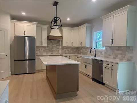 5069 Tara Tea Dr, Tega Cay, SC 29708 photo 2