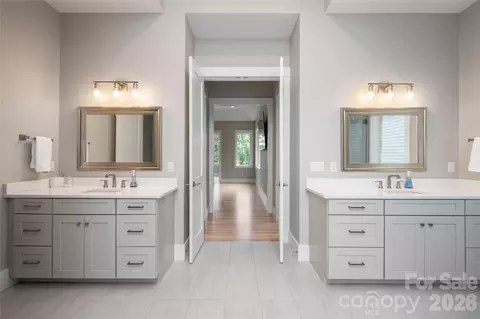Bath - 128 Saddle Ridge Dr, Alexander, NC 28701 photo 3 of 3