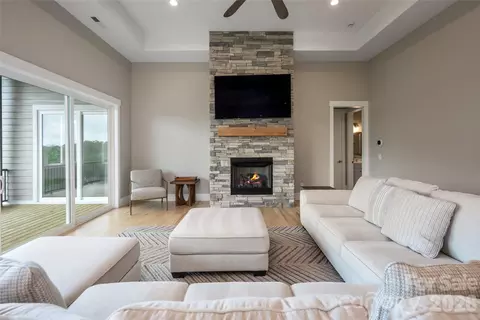 Living - 128 Saddle Ridge Dr, Alexander, NC 28701 photo 3 of 5