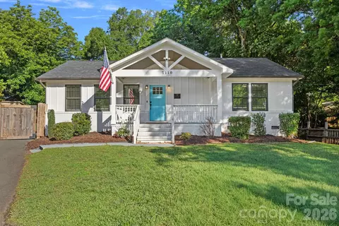 7110 Rockcliff Ct, Charlotte, NC 28210