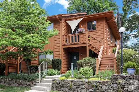 581 Courtwood 4 Ln #4, Hendersonville, NC 28739