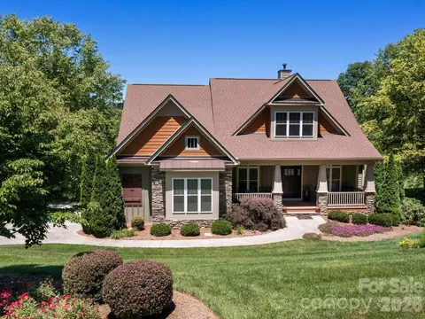 32 Lake Vista Dr, Fletcher, NC 28732