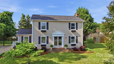 634 Carson Rd, Gastonia, NC 28052