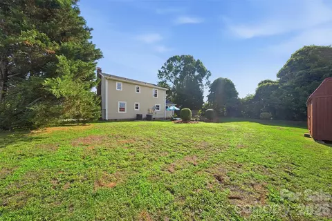 Exterior - 634 Carson Rd, Gastonia, NC 28052 photo 3 of 3