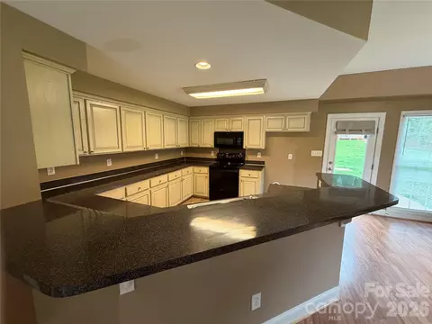 Kitchen - 8017 Secluded Ln, Denver, NC 28037 photo 2 of 2