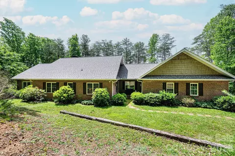 6889 Greedy Hwy, Hickory, NC 28602