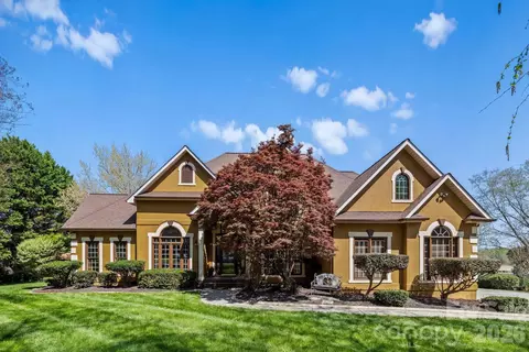 3530 Cardiff Ln, Matthews, NC 28104