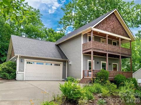 71 Mcclain St, Asheville, NC 28803