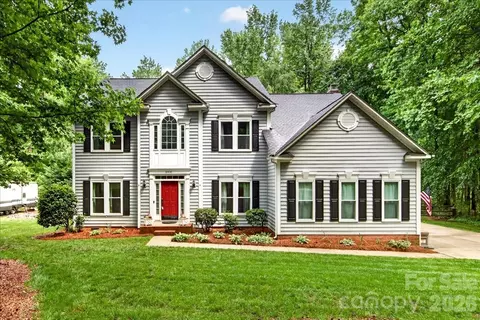 8416 Quarters Ln, Mint Hill, NC 28227