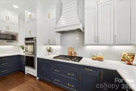 Kitchen - 104 Broad Birch Dr, Davidson, NC 28036 photo 3 of 5