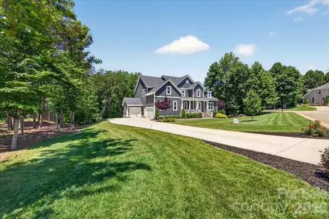 Exterior - 104 Broad Birch Dr, Davidson, NC 28036 photo 4 of 12