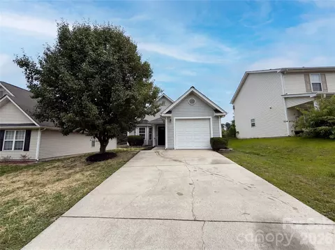 1841 Mission Oaks St, Kannapolis, NC 28083