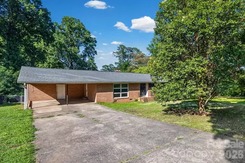 1020 Candlewood Ln, Rock Hill, SC 29730