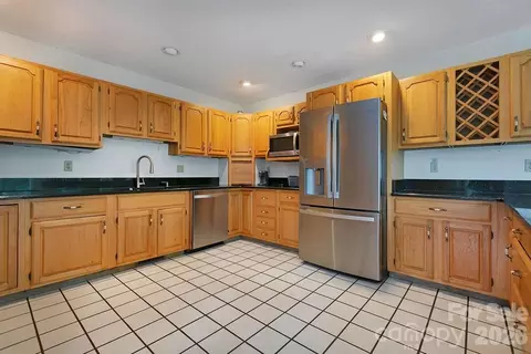 Kitchen - 547 Windover Dr, Brevard, NC 28712 photo 1 of 5