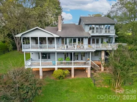 Exterior - 547 Windover Dr, Brevard, NC 28712 photo 10 of 10
