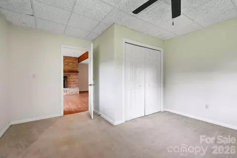 Bedroom - 547 Windover Dr, Brevard, NC 28712 photo 5 of 6