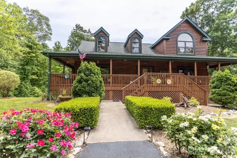 110 Mountain Crest S Dr S, Marion, NC 28752