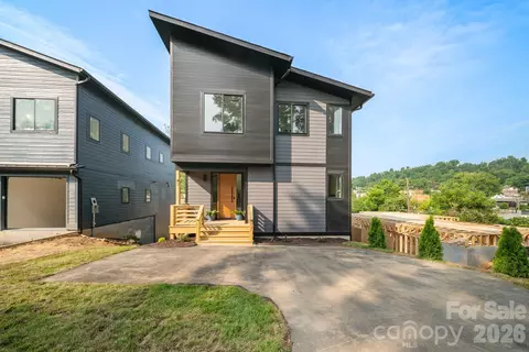 41 Johnson Dr, Asheville, NC 28804