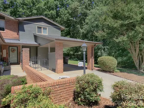 833 Coventry Ln, Statesville, NC 28677