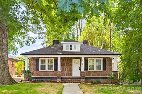 2232 Wilmore Dr, Charlotte, NC 28203