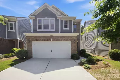 11731 Clems Branch Dr, Charlotte, NC 28277