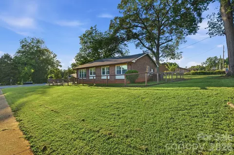 300 N Watterson St, Kings Mountain, NC 28086