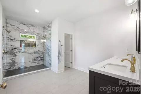 Bath - 7217 Tesh Rd, Monroe, NC 28110 photo 2 of 3