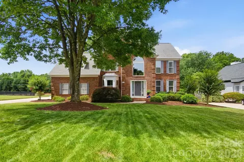 21415 John Pines Dr, Cornelius, NC 28031