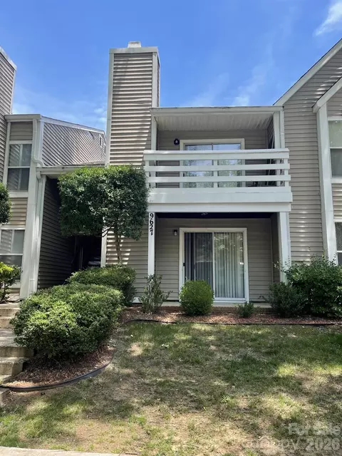 9627 Vinca Cir, Charlotte, NC 28213