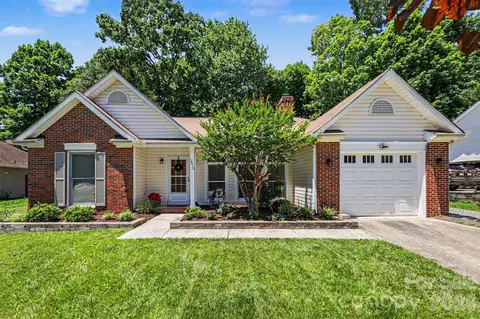 12619 Levins Hall Rd, Huntersville, NC 28078