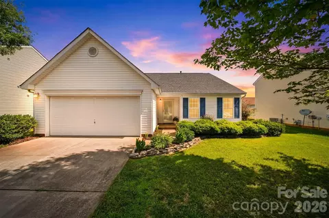 2155 Edenderry Dr, Statesville, NC 28625