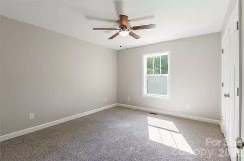 Bedroom - 1630 Riddle Rd, Clover, SC 29710 photo 6 of 8