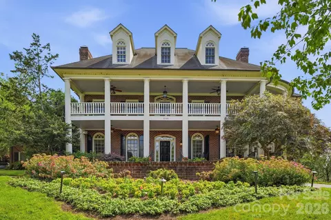 8700 Challis Farm Rd, Charlotte, NC 28226